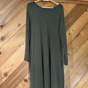 Wool& Rowena dress in forest green, size medium. Original stretch fabric!